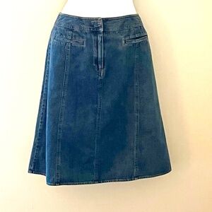 Ann Taylor Factory denim skirt, size 6, like new.